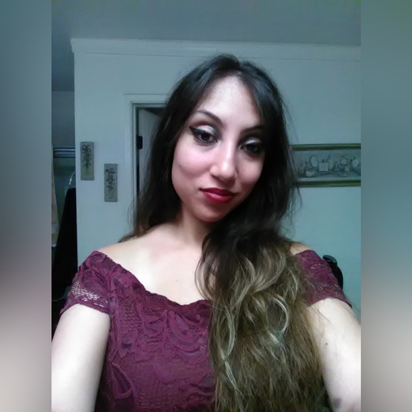 Meet your Posher, Jennifer - Picture 4 of 14